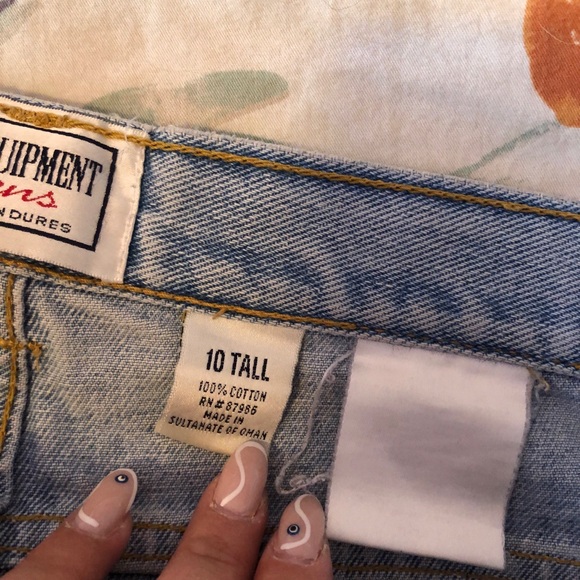 Vintage High Waisted Mom Jeans - Picture 5 of 5